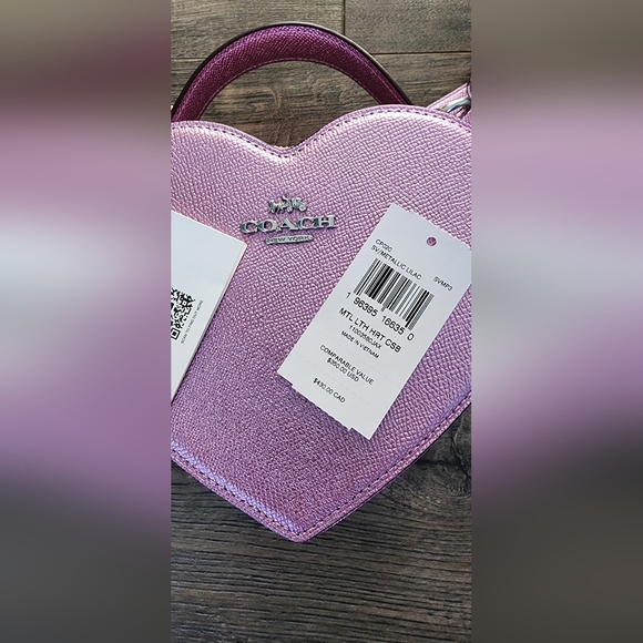 Coach Heart Crossbody - Picture 2 of 13